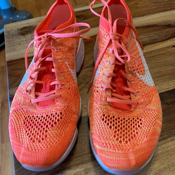 Nike Shoes - Nike Flyknit Xoom